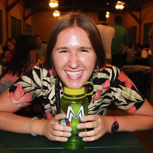 Meet your Posher, Nicoletta - Picture 1 of 1